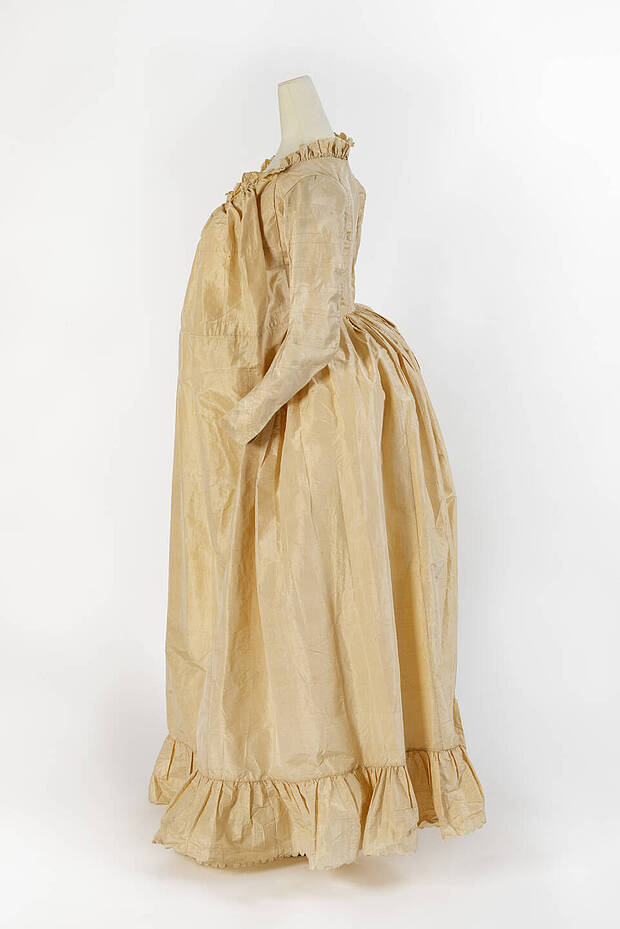Robe de grossesse, taffetas de soie coquille d'œuf, fin XVIIIe