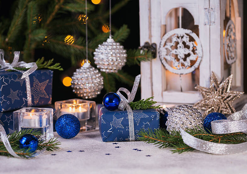 Abstract Advent Background
