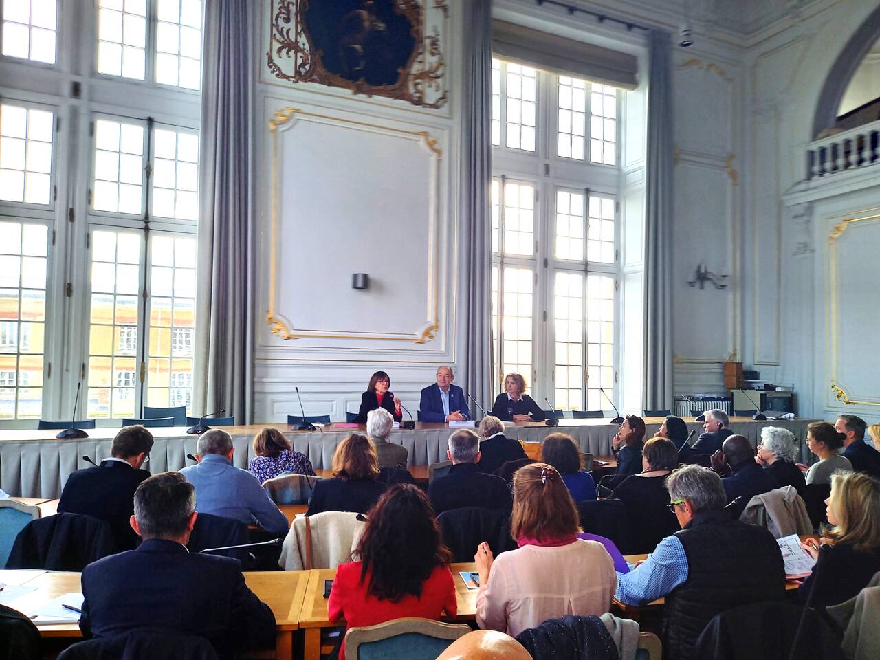 Dominique Roucher-de Roux, 1ère Adjointe au Maire, Gilles Gateau, Directeur Général de l'APEC, Florence Sequalino, Directrice du Centre APEC de Versailles