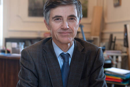 Portrait de François de Mazières, maire de Versailles et président de Versailles Grand Parc