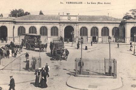Gare Versailles Rive droite et voitures hippomobiles
