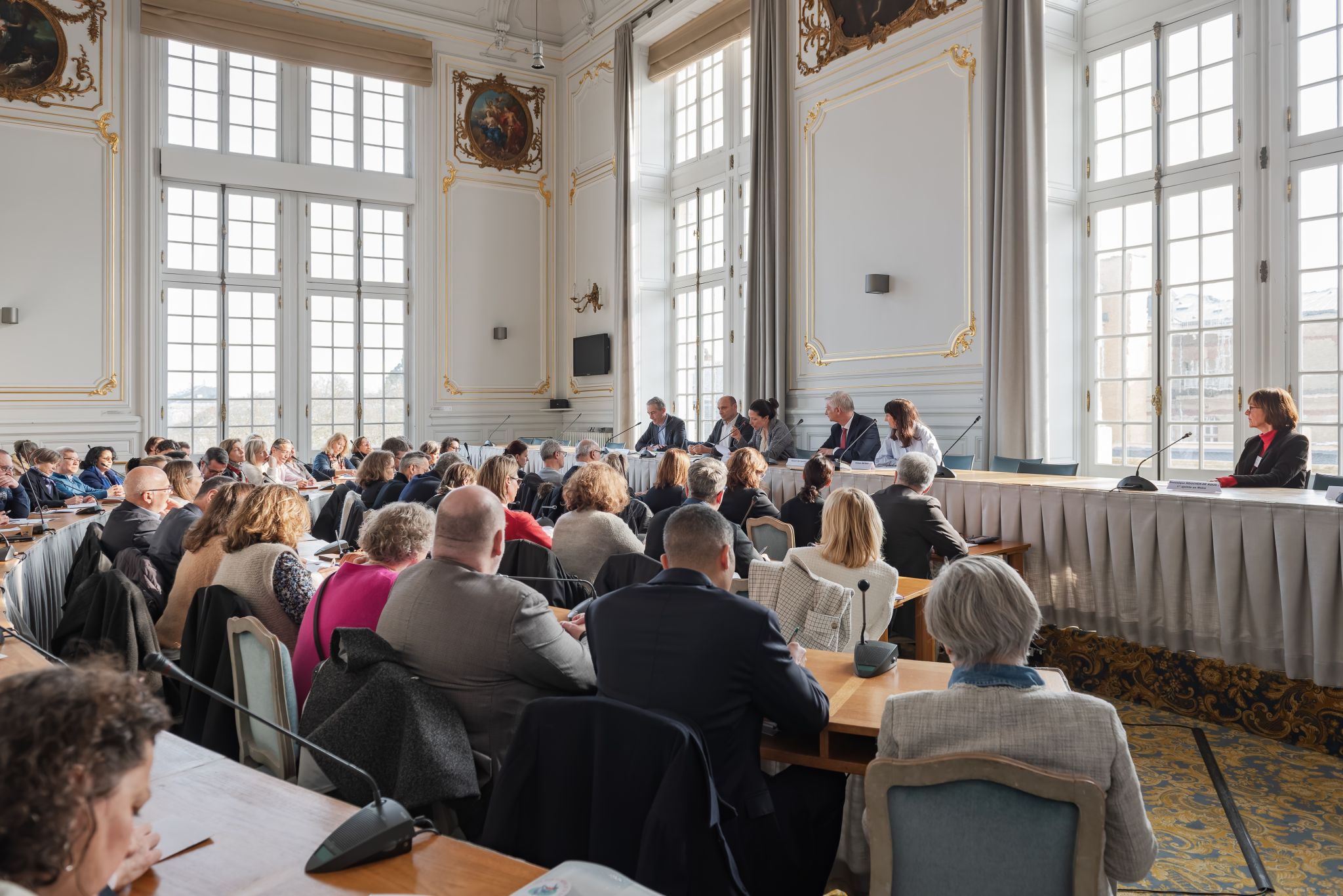Table ronde "Se positionner en 2e partie de carrière"